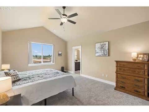 Bedroom - 3146 NE Samson Ave, Estacada, OR 97023 photo 1 of 3
