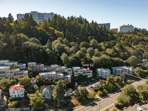 3515 SW Barbur Blvd #S2, Portland, OR 97239