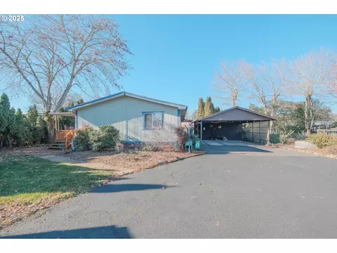 2796 S Main Rd #106, Lebanon, OR 97355