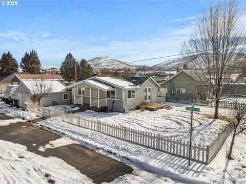 2190 Cherry St, Baker City, OR 97814