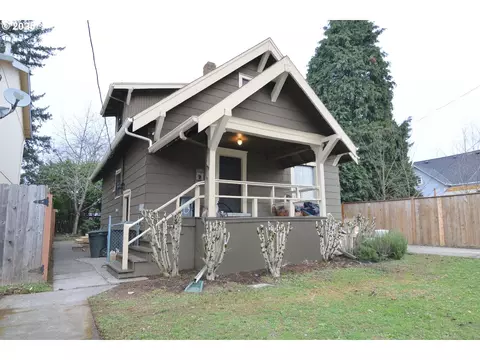 5517 SE Boise St, Portland, OR 97206