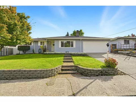 1422 SE 209th Ave, Gresham, OR 97030