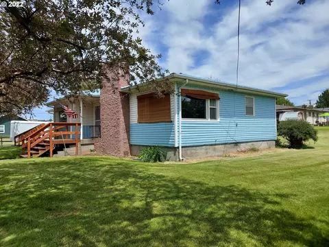303 NE Second St, Enterprise, OR 97828