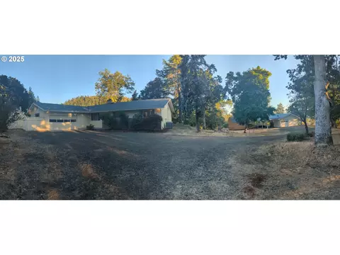 191 Fox Ln, Roseburg, OR 97471