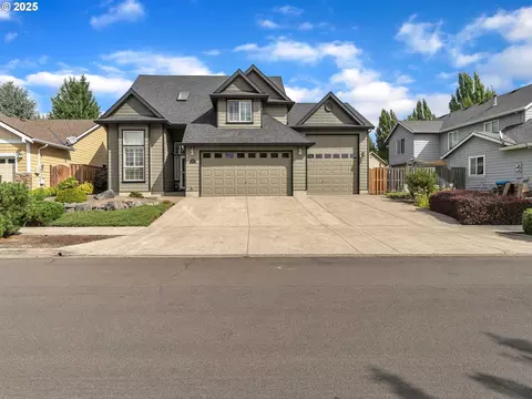 1931 NW Woodland Dr, Mcminnville, OR 97128
