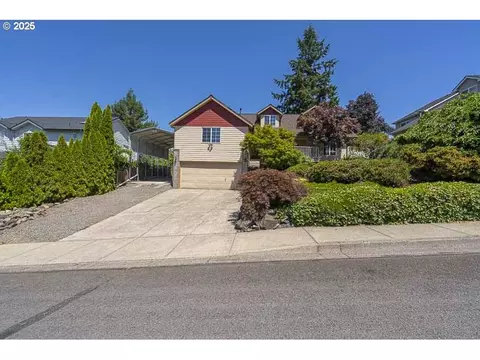 1823 Berndt Hill Dr S, Salem, OR 97302