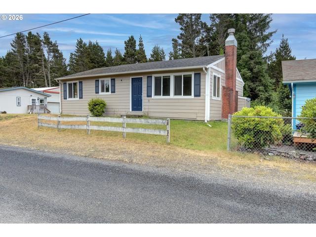 1412 170th Pl, Long Beach, WA 98631