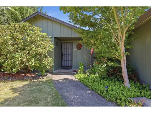 Exterior - 6450 B St, Springfield, OR 97478 photo 2 of 7