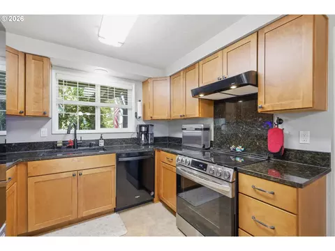 Kitchen - 6450 B St, Springfield, OR 97478 photo 4 of 4