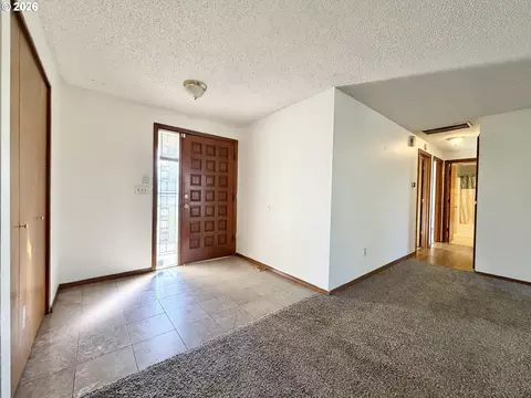 Other - 2715 SW 31st St, Gresham, OR 97080 photo 2 of 4