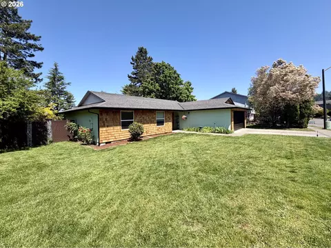Exterior - 2715 SW 31st St, Gresham, OR 97080 photo 2 of 12
