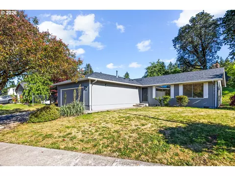 361 W Pine St, Sweet Home, OR 97386