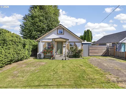 105 Ineer St, Kelso, WA 98626
