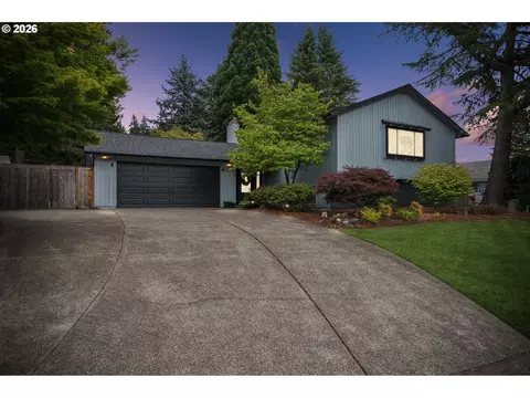 2445 Debok Rd, West Linn, OR 97068