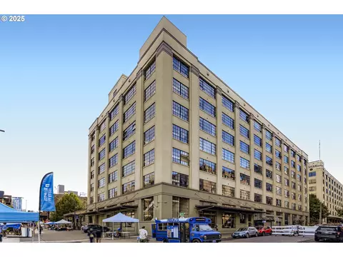 1314 NW Irving St #303, Portland, OR 97209