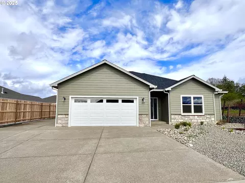 947 Medina Ave, Sutherlin, OR 97479