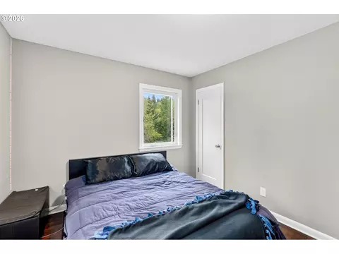 Bedroom - 20951 SE Bohna Park Rd, Damascus, OR 97089 photo 2 of 12