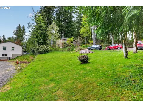 Exterior - 20951 SE Bohna Park Rd, Damascus, OR 97089 photo 2 of 8
