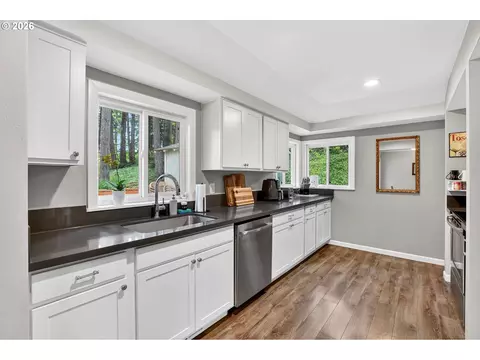Kitchen - 20951 SE Bohna Park Rd, Damascus, OR 97089 photo 1 of 4