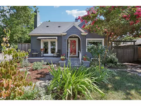 2222 SE 22nd Ave, Portland, OR 97214
