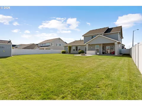 Exterior - 120 Rome St, Boardman, OR 97818 photo 3 of 5