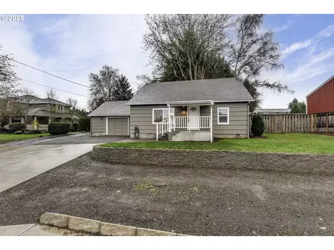 30800 NW North Ave, North Plains, OR 97133