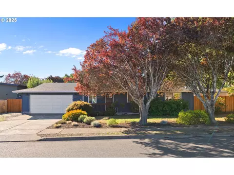 1905 N Springbrook Way, Newberg, OR 97132