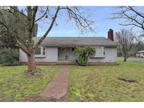 305 Knoop Ln, Eugene, OR 97404