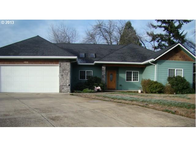 1864 9th St, Springfield, OR 97477 photo 1