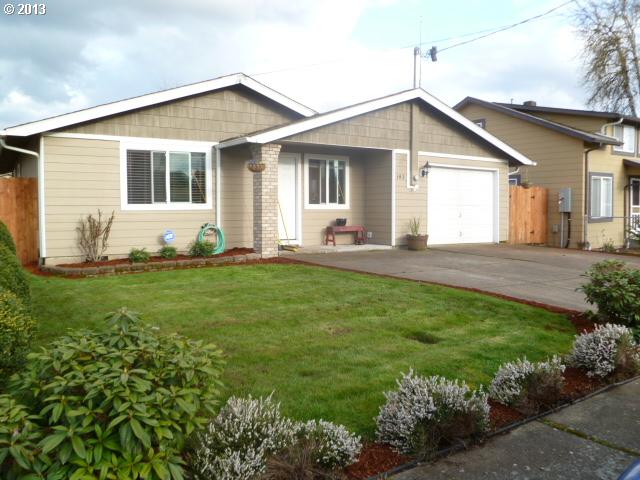 143 38th St, Springfield, OR 97478 photo 1