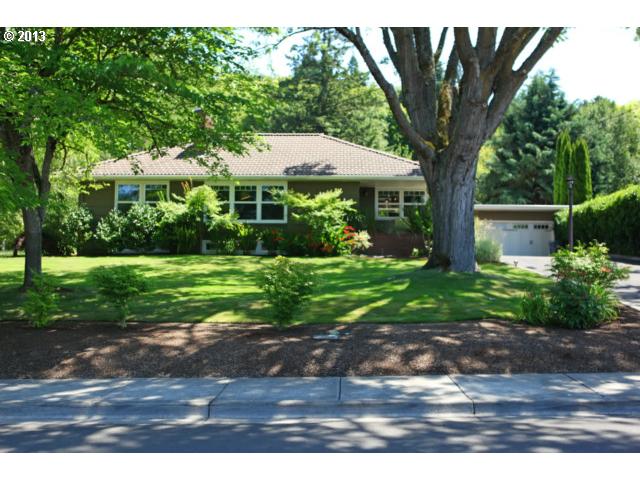 1165 Debrick Rd, Eugene, OR 97401 photo 1