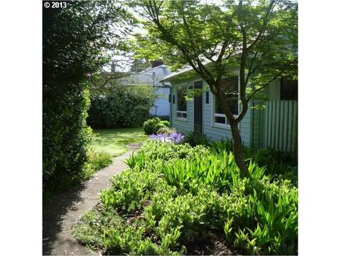 756 Sunnyside Dr, Eugene, OR 97404 photo 1