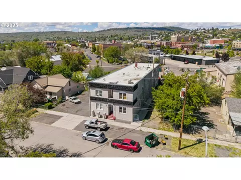 224 S Broad St, Klamath Falls, OR 97601