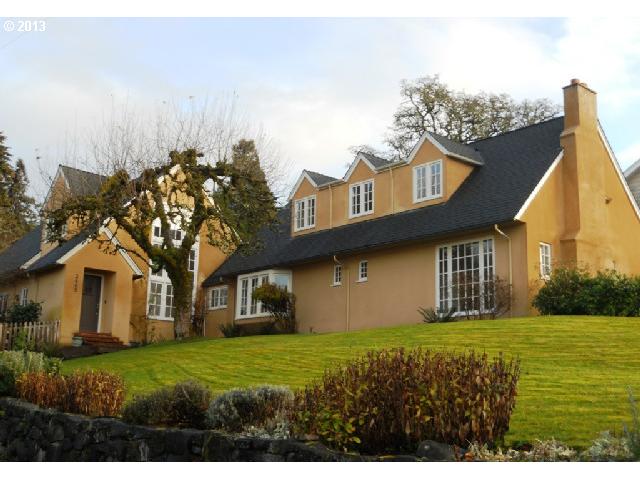 2405 Columbia St, Eugene, OR 97403 photo 1