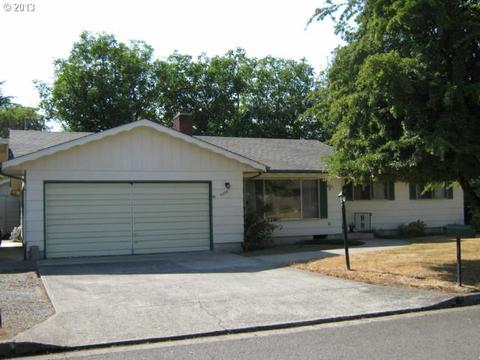 2408 17th Pl, Springfield, OR 97477 photo 1