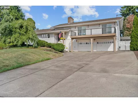 4020 Ridge Ln, West Linn, OR 97068