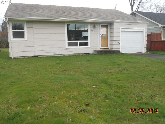 2450 F St, Springfield, OR 97477 photo 1