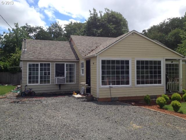 590 S 46th St, Springfield, OR 97478 photo 1