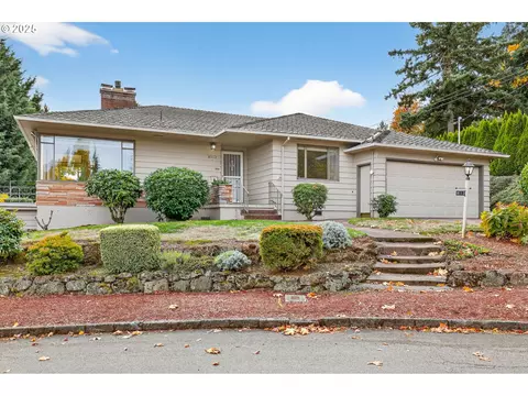 8112 SW 5th Ave, Portland, OR 97219