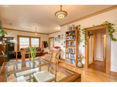 Other - 1003 NW Carden Ave, Pendleton, OR 97801 photo 5 of 15