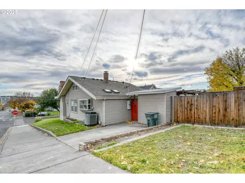 Exterior - 1003 NW Carden Ave, Pendleton, OR 97801 photo 7 of 7