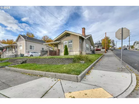 Other - 1003 NW Carden Ave, Pendleton, OR 97801 photo 2 of 15