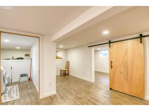 Other - 1003 NW Carden Ave, Pendleton, OR 97801 photo 11 of 15
