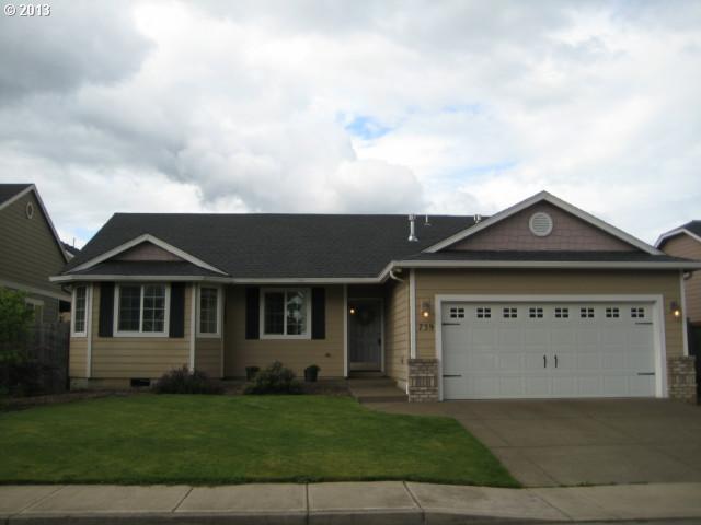739 Kelsey Loop, Molalla, OR 97038 photo 1