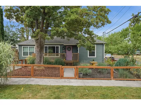 8851 N Wayland Ave, Portland, OR 97203