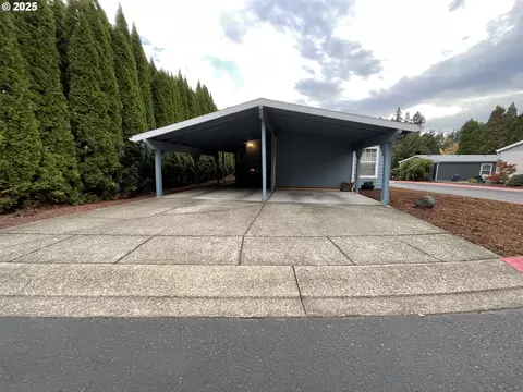 8300 NE Quatama St #210, Hillsboro, OR 97124