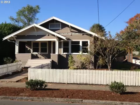 480 E Arlington St, Gladstone, OR 97027 photo 1