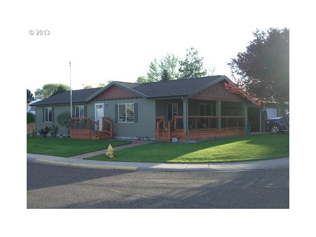 111 SW Willow Fork Dr, Boardman, OR 97818 photo 1