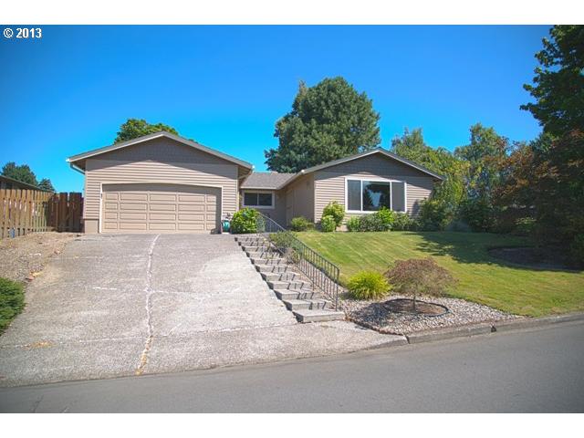 4023 SE 17th St, Gresham, OR 97080 photo 1