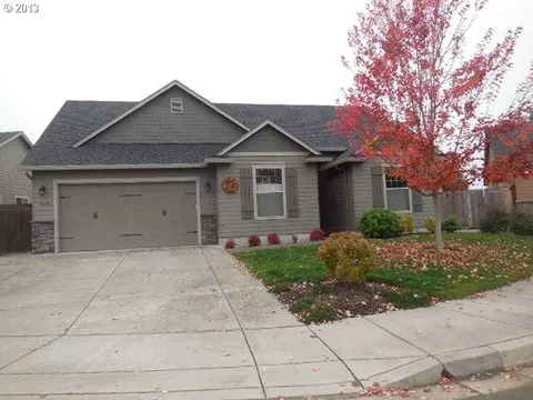 1054 S 40th Pl, Springfield, OR 97478 photo 1